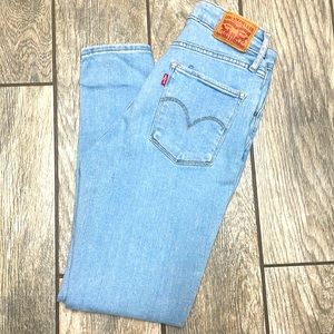 Levi’s 721 high rise, skinny ankle size 26